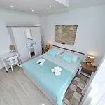 Nela Apartmán *