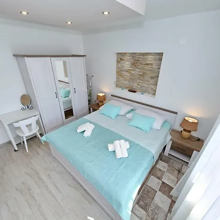 Nela Apartmán *